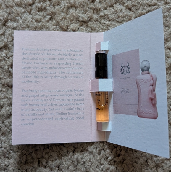 Parfums de Marly DELINA EXCLUSIF EDP 1.5ml Brand New In Card - Picture 2 of 3